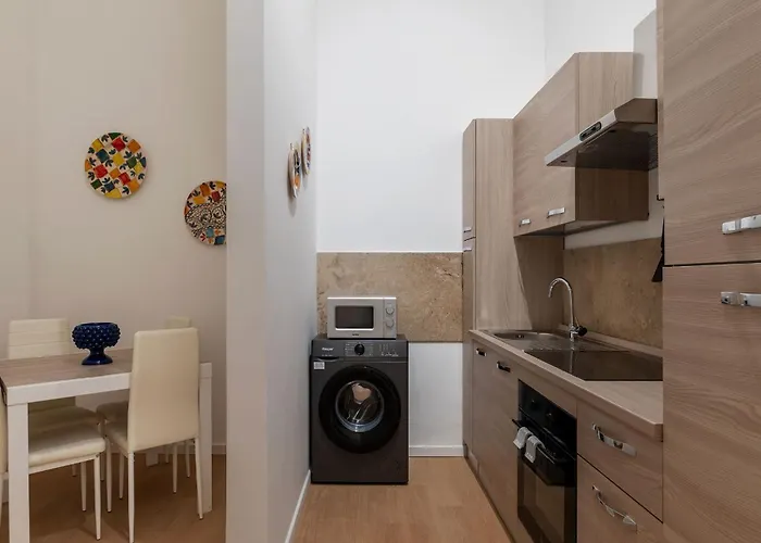Appartement Guesthost - Elegant Flat Prati & Ottaviano Ma *