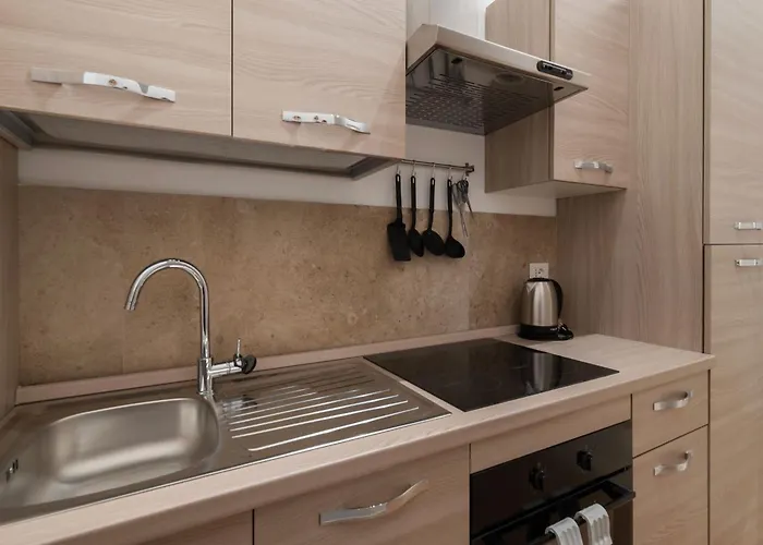Guesthost - Elegant Flat Prati & Ottaviano Ma Appartement Rome