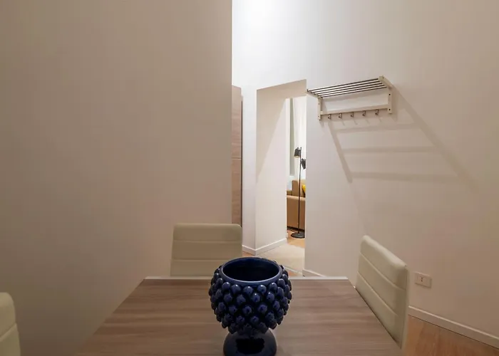 Appartement Guesthost - Elegant Flat Prati & Ottaviano Ma *